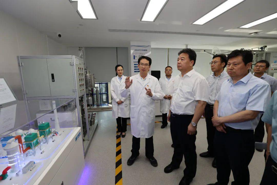 科技賦能環(huán)保 服務(wù)助力發(fā)展——省生態(tài)環(huán)境廳黨組書記陸衛(wèi)東赴連云港開展技術(shù)推廣服務(wù)專題調(diào)研